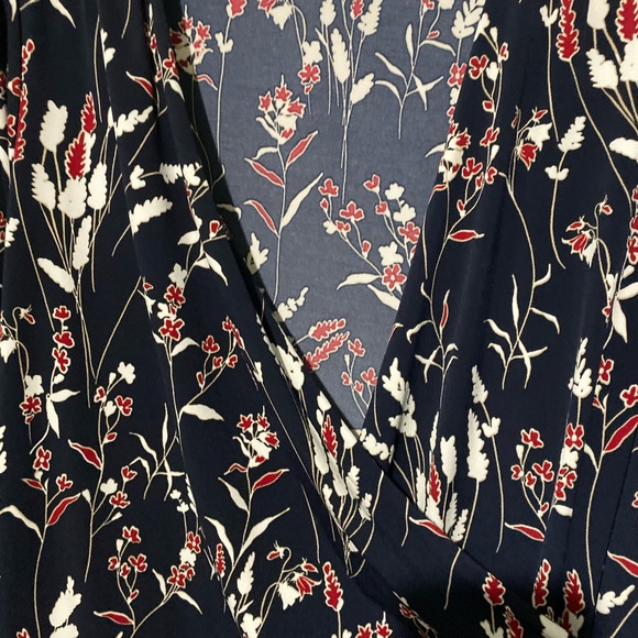 Top - Picture 2 of 3